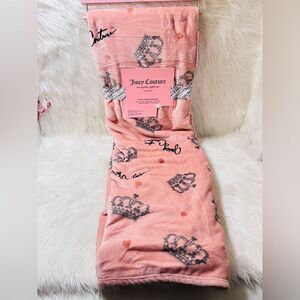 Juicy Couture Plush Throw Blanket
